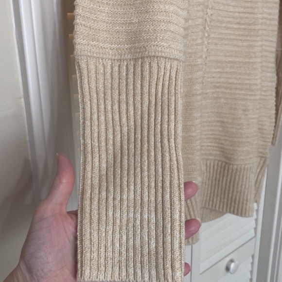 Nine West NWT cream colored sweater with gold thread - Picture 9 of 12
